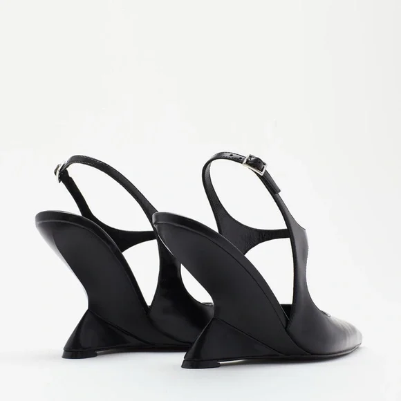 Brandon Blackwood Elegant Black Wedges - Picture 2 of 10